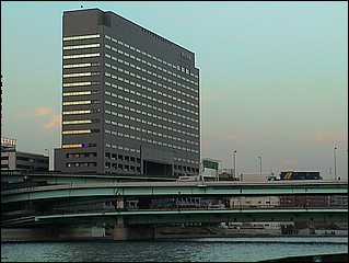 tntokyo2002_078.JPG
